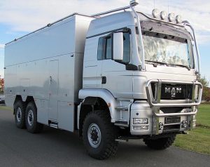 6x6 Camper Front